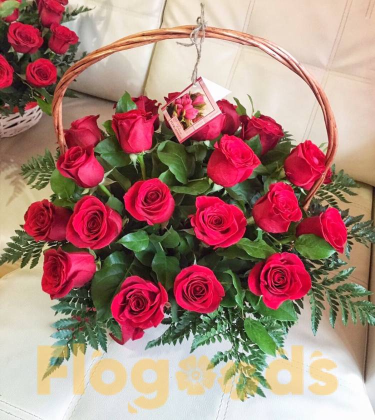 Корзина «Донна роза» за 12 297 руб.